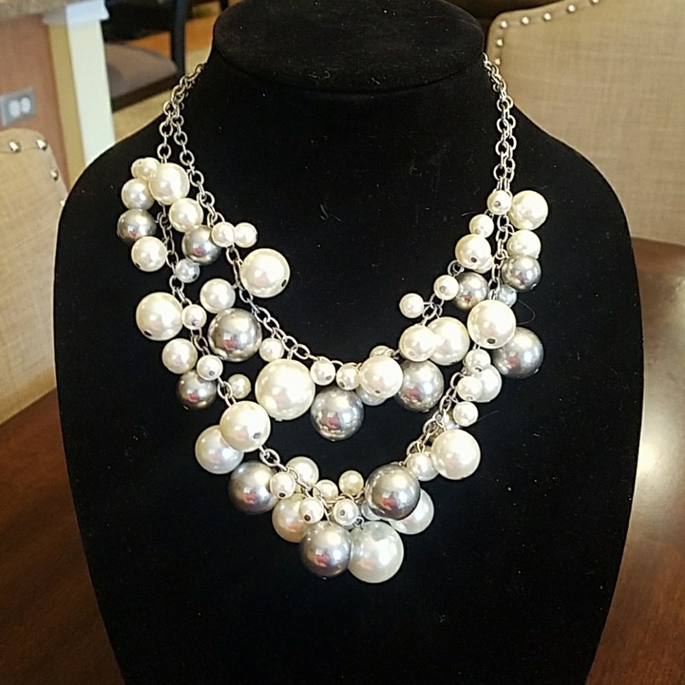 Double strand pearl necklace